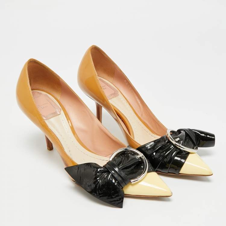 Pre Owned Dior Size 36.5 Beige/Black Patent Leather Pointed Toe Pumps