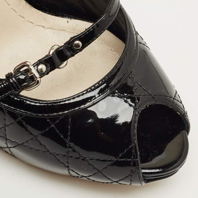 مملوكة مسبقًا Dior Size 38.5 Black Quilted Cannage Patent Leather Peep Toe Pumps