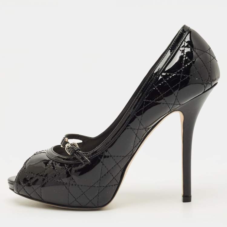 مملوكة مسبقًا Dior Size 38.5 Black Quilted Cannage Patent Leather Peep Toe Pumps