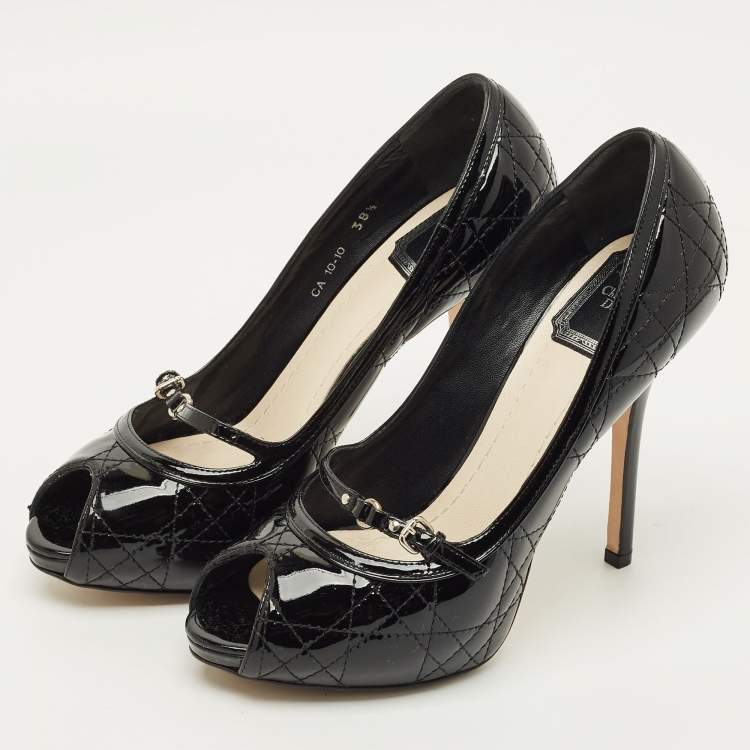 مملوكة مسبقًا Dior Size 38.5 Black Quilted Cannage Patent Leather Peep Toe Pumps
