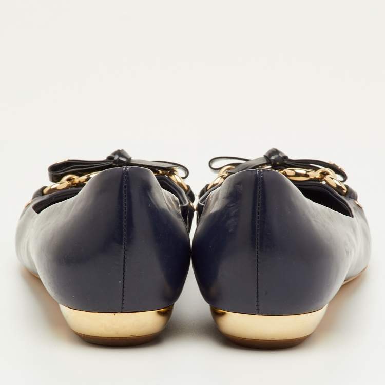 مملوكة مسبقًا Dior Size 38 Two Tone Blue Patent Leather Bow Detail Pointed Toe Ballet Flats