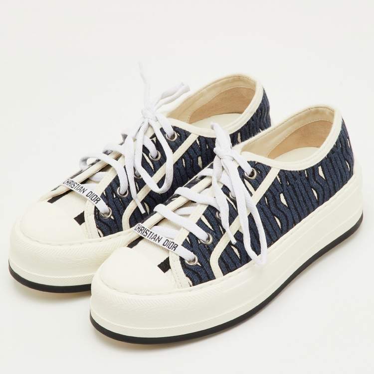 مملوكة مسبقًا Dior Walk'n'Dior Size 35 Navy Blue Canvas Low Top Sneakers