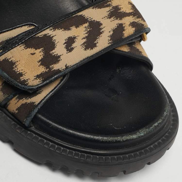 مملوكة مسبقًا Dior DiorAct Size 38.5 Brown/Beige Canvas and Leather Flat Sandals