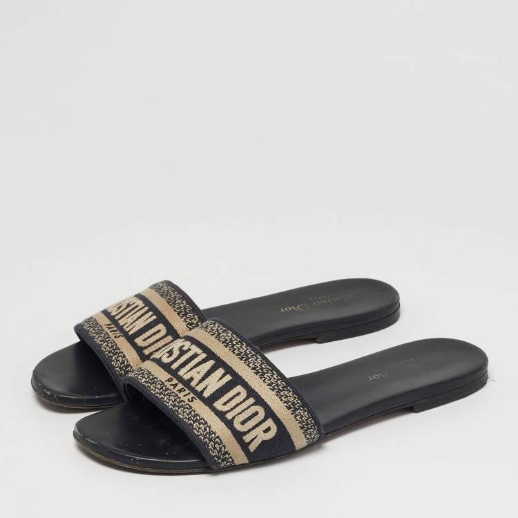 مملوكة مسبقًا Dior Dway Size 39 Black/White Canvas Flat Slides 