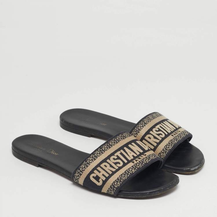 مملوكة مسبقًا Dior Dway Size 39 Black/White Canvas Flat Slides 