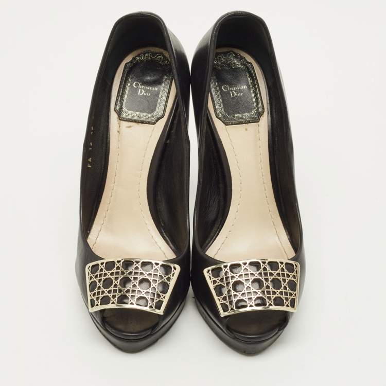 مملوكة مسبقًا Dior Size 36 Black Leather Cannage Plaque Peep Toe Pumps
