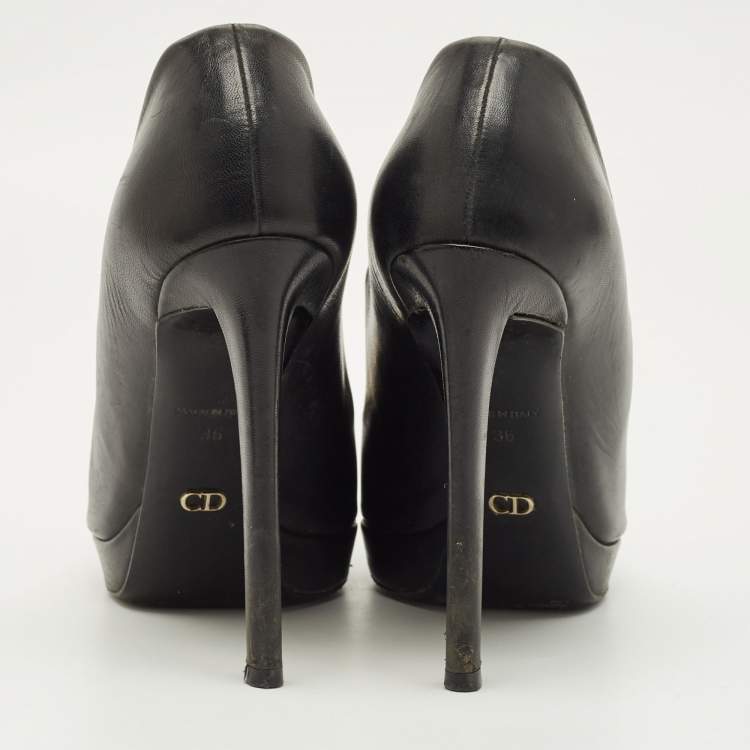 مملوكة مسبقًا Dior Size 36 Black Leather Cannage Plaque Peep Toe Pumps