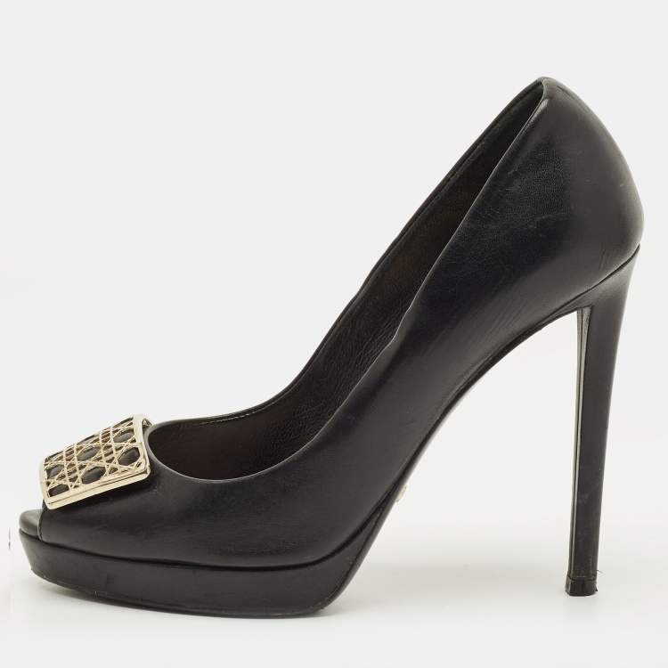 مملوكة مسبقًا Dior Size 36 Black Leather Cannage Plaque Peep Toe Pumps