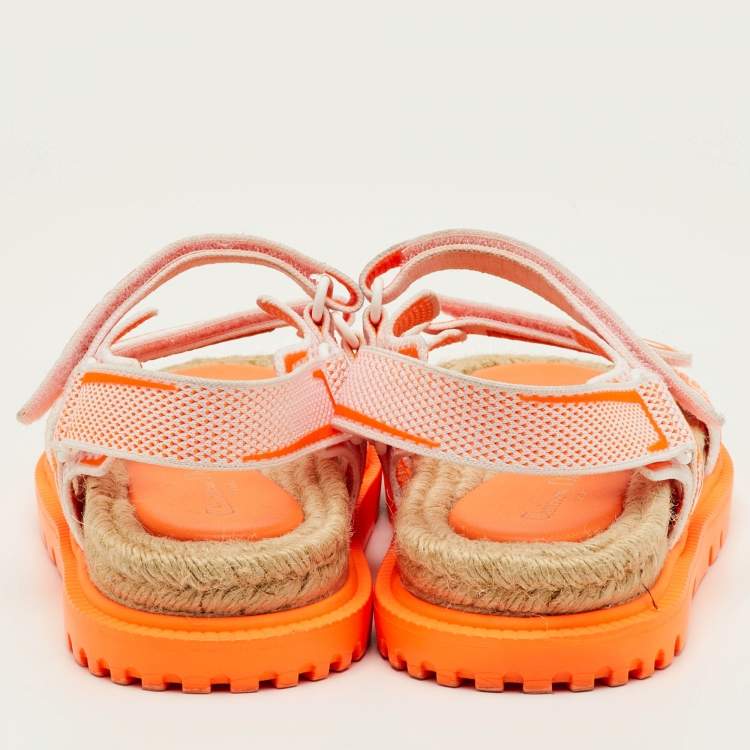 مملوكة مسبقًا Dior Dioract Size 39 Orange/White Canvas Ankle Strap Sandals