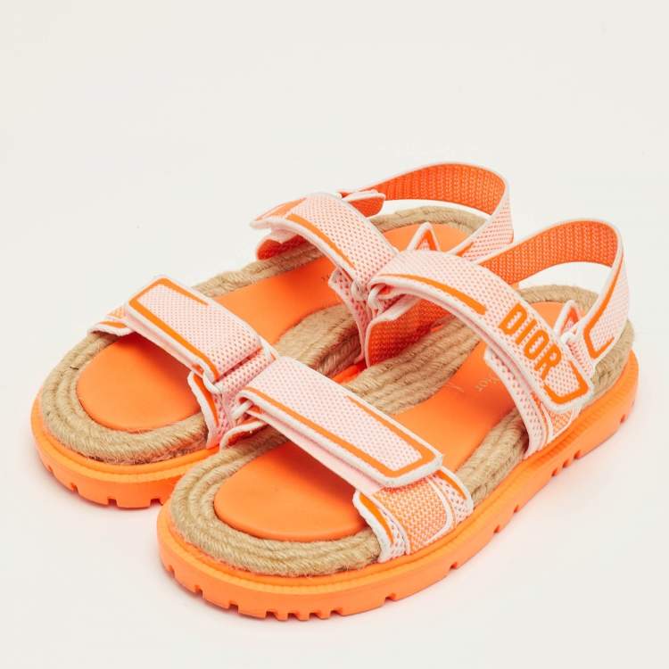 مملوكة مسبقًا Dior Dioract Size 39 Orange/White Canvas Ankle Strap Sandals