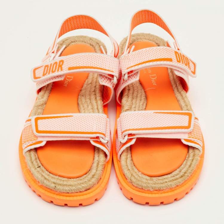 مملوكة مسبقًا Dior Dioract Size 39 Orange/White Canvas Ankle Strap Sandals