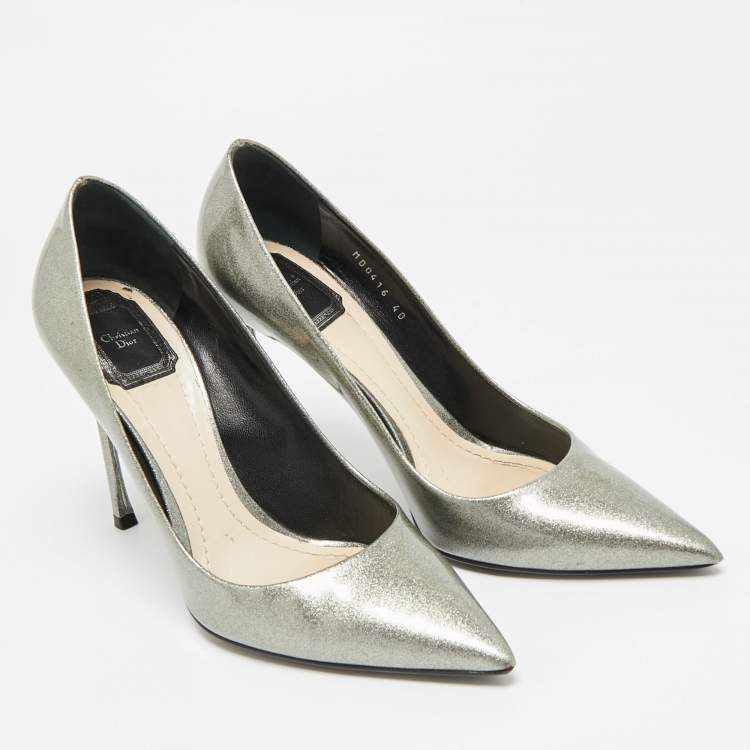 مملوكة مسبقًا Dior Size 40 Metallic Patent Leather Pointed Toe Pumps