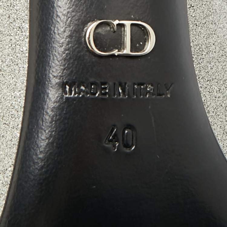 مملوكة مسبقًا Dior Size 40 Metallic Patent Leather Pointed Toe Pumps