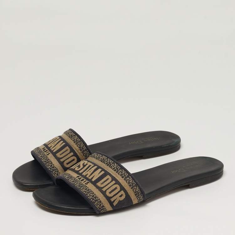 Pre Owned Dior Dway Size 39.5 Navy Blue Embroidered Canvas Flat Slides 