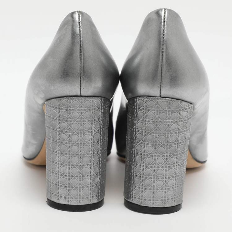 Pre Owned Dior Size 37 Silver Laminated Leather Pumps