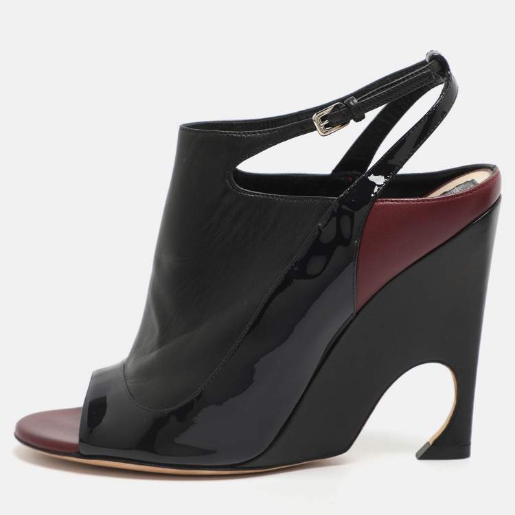 Pre Owned Dior Size 37.5 Black Patent Leather Wedge Slingback Sandals