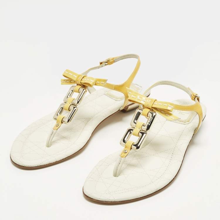 Pre Owned Dior Size 39.5 Yellow Patent Leather T-Strap Sandals