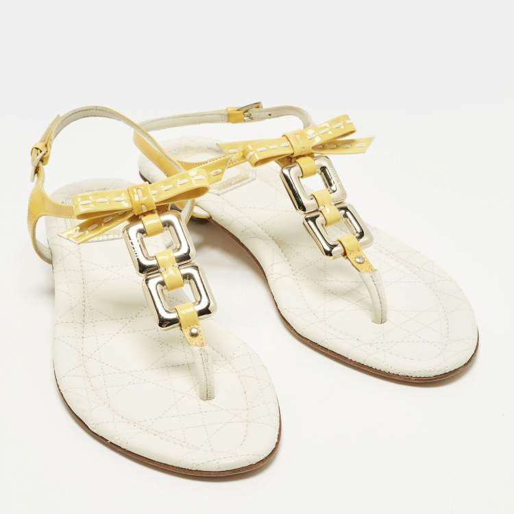 Pre Owned Dior Size 39.5 Yellow Patent Leather T-Strap Sandals