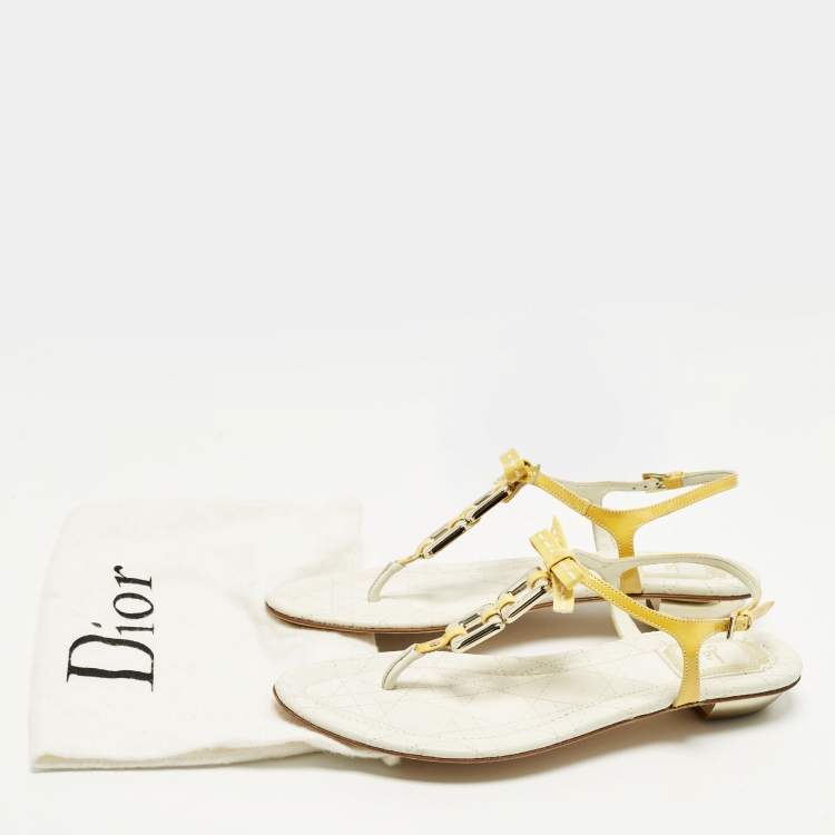 Pre Owned Dior Size 39.5 Yellow Patent Leather T-Strap Sandals