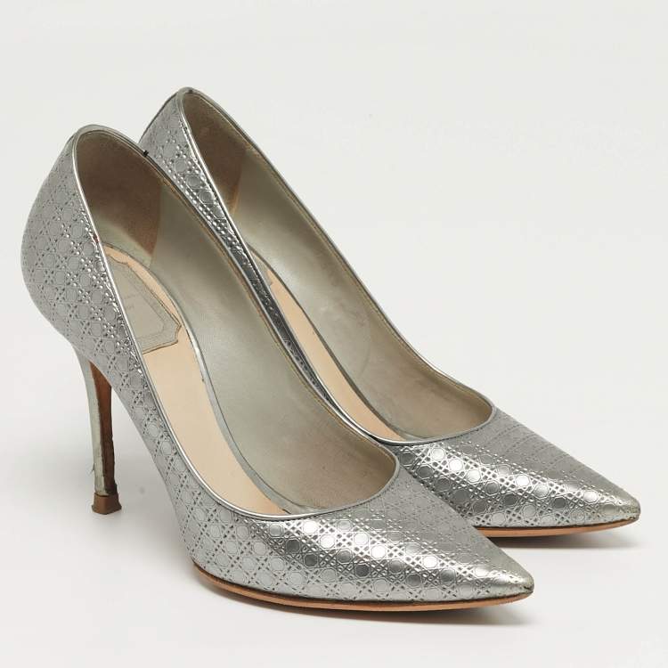 Pre Owned Dior Cherie Size 36 Silver Micro Cannage Leather Pointed Toe Pumps