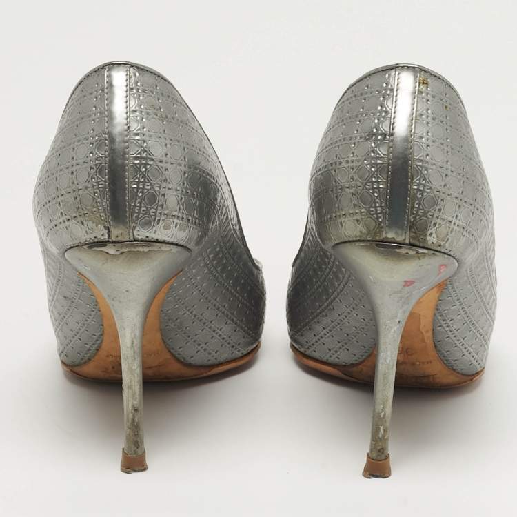 Pre Owned Dior Cherie Size 36 Silver Micro Cannage Leather Pointed Toe Pumps