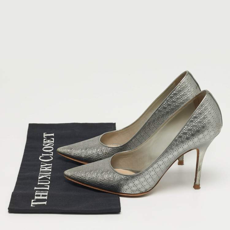 Pre Owned Dior Cherie Size 36 Silver Micro Cannage Leather Pointed Toe Pumps