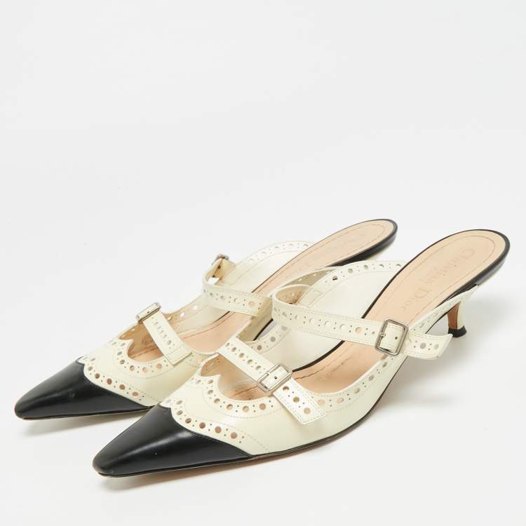 Pre Owned Dior Spectadior Size 40 Cream/Black Perforated Leather Pointed Toe Mules