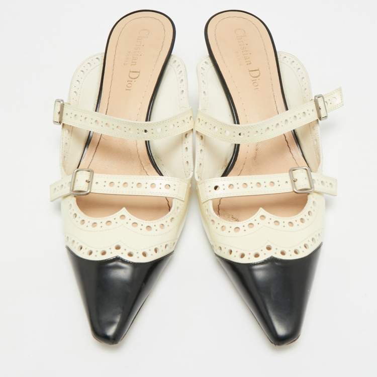 Pre Owned Dior Spectadior Size 40 Cream/Black Perforated Leather Pointed Toe Mules