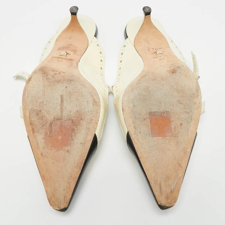 Pre Owned Dior Spectadior Size 40 Cream/Black Perforated Leather Pointed Toe Mules