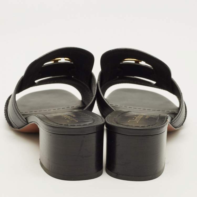 مملوكة مسبقًا Dior Montaigne Size 38 Black Leather Slide Sandals
