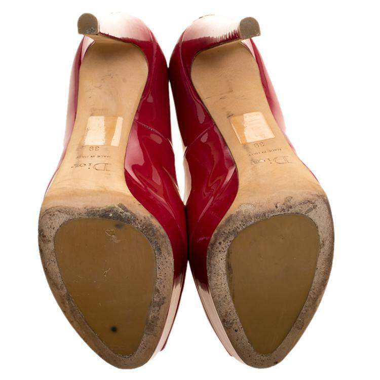 مملوكة مسبقًا Dior Burgundy Patent Leather Miss Dior Peep Toe Platform Pumps Size 39