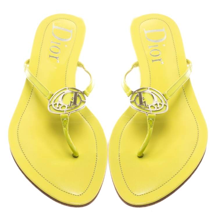 Pre Owned Dior Green Patent Leather Logo Detail Thong Flat Sandals Size 38.5