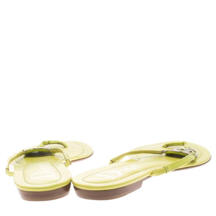 Pre Owned Dior Green Patent Leather Logo Detail Thong Flat Sandals Size 38.5