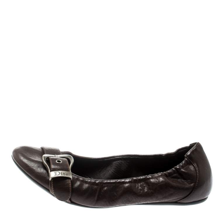 Pre Owned Dior Brown Leather Buckle Detail Scrunch Ballet Flats Size 35.5