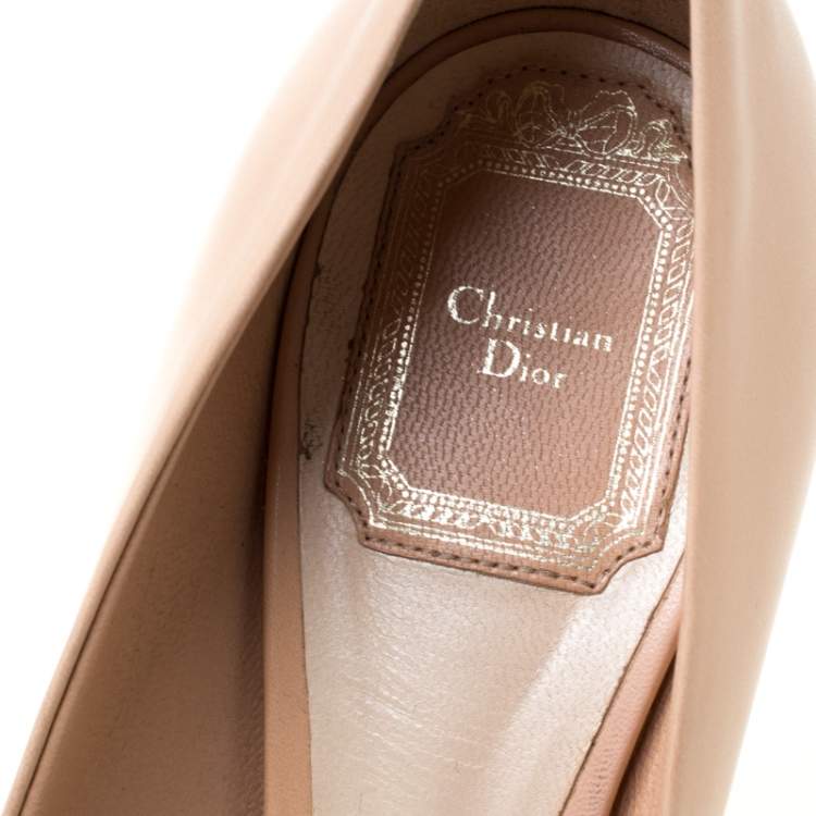 Pre Owned Dior Beige Leather Pumps Size 37.5