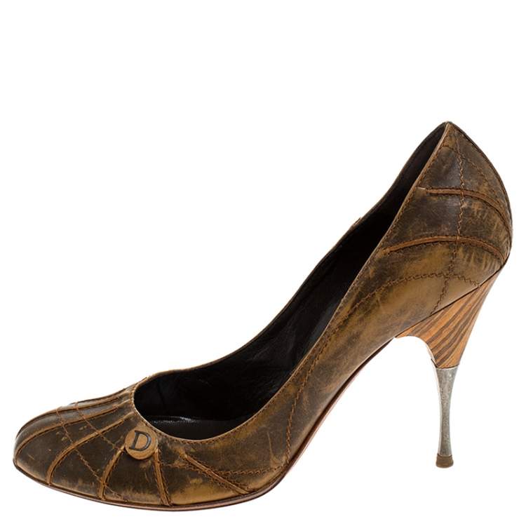 Pre Owned Dior Brown Textured Leather Pumps Size 41