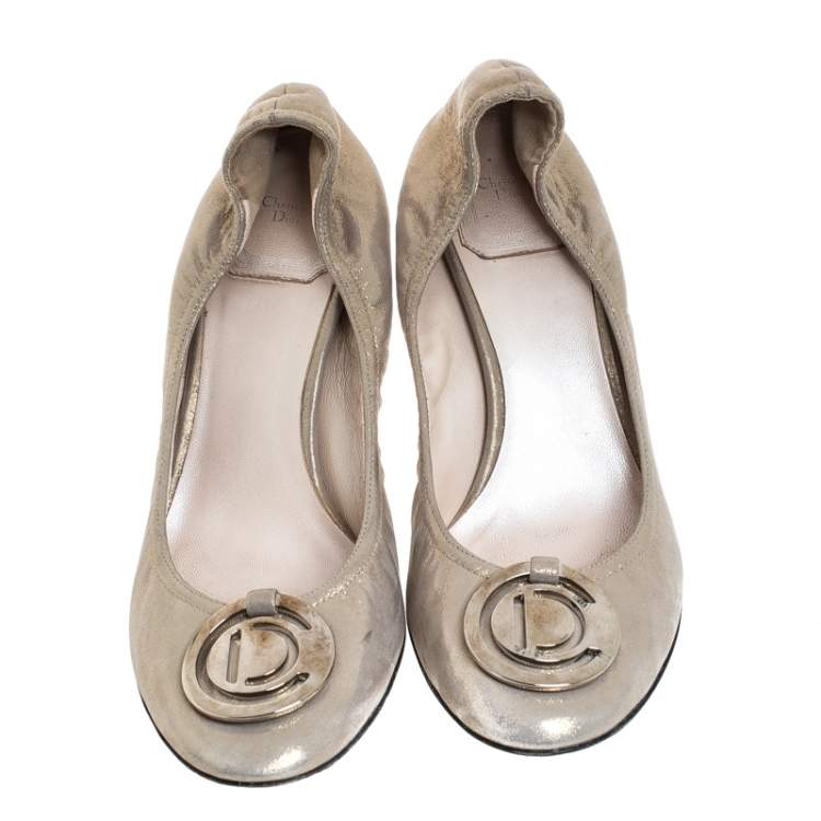 Pre Owned Dior Metallic Glitter Nubuck Round Logo Scrunch Pumps Size 36