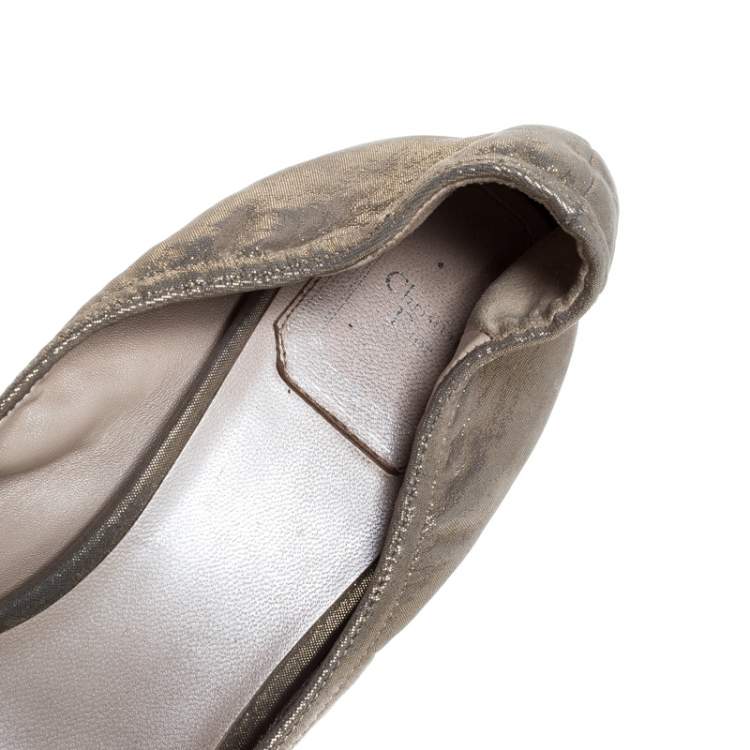 Pre Owned Dior Metallic Glitter Nubuck Round Logo Scrunch Pumps Size 36