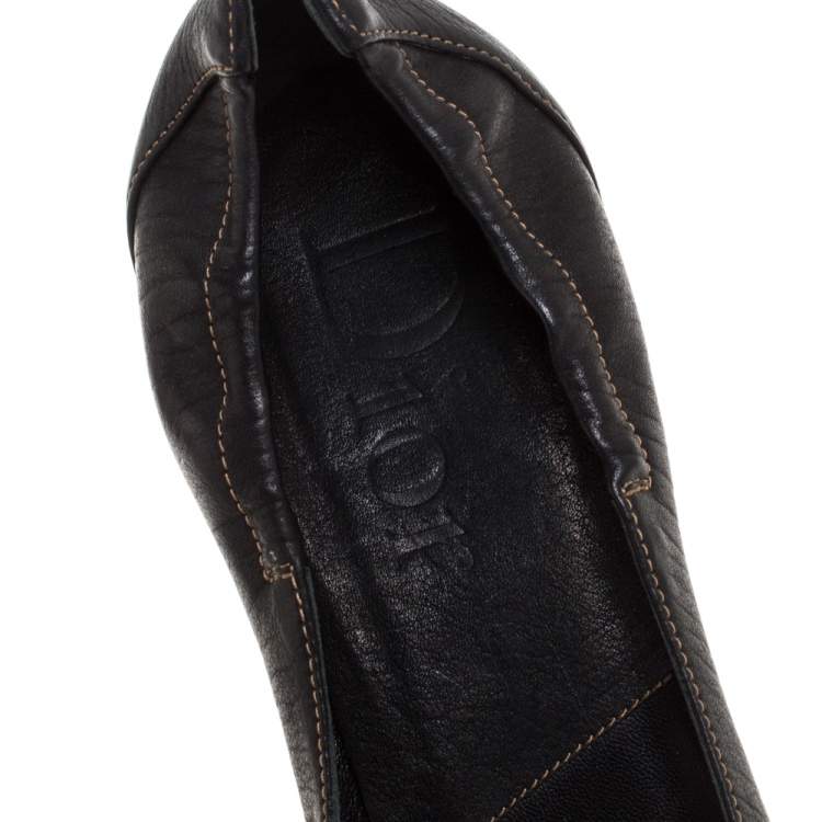 Pre Owned Dior Black Leather Buckle Scrunch Pumps Size 40