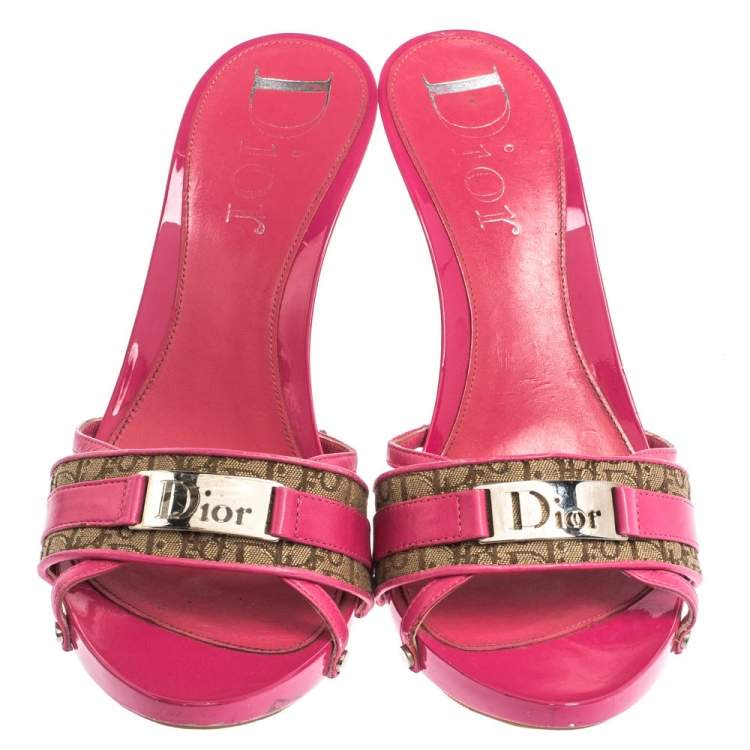 مملوكة مسبقًا Dior Pink Leather and Beige Canvas Monogram Mules Size 38