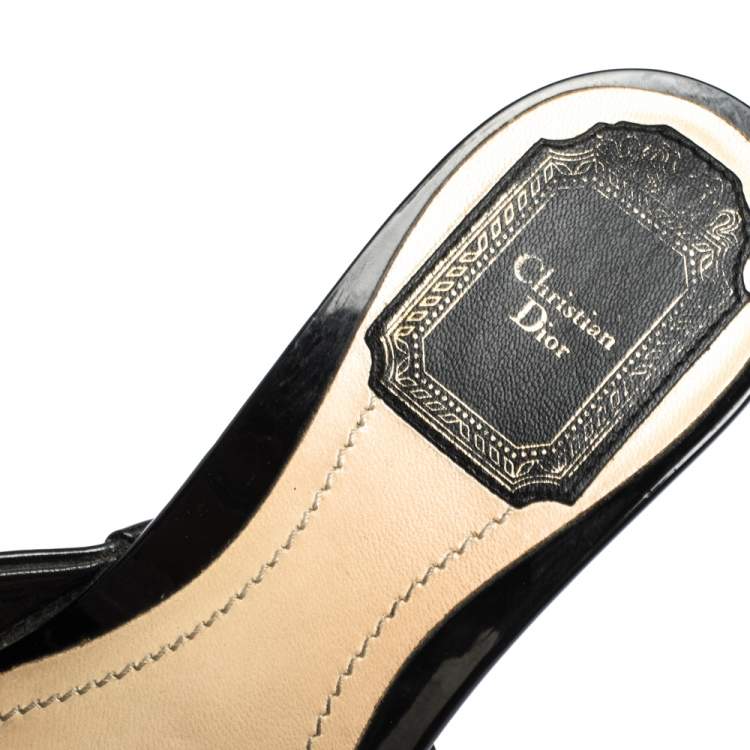مملوكة مسبقًا Dior Black Patent Leather Embellished Bow Slides Size 37.5