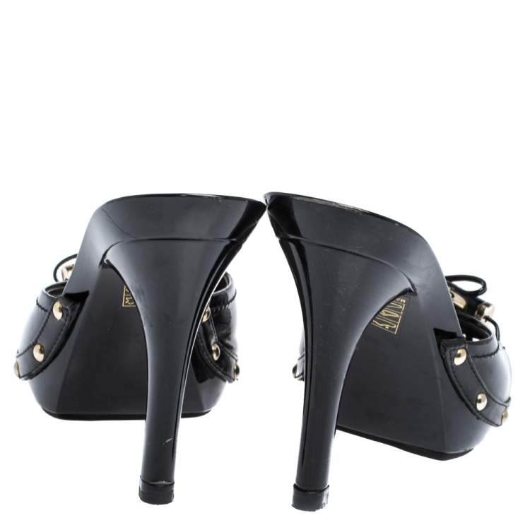مملوكة مسبقًا Dior Black Patent Leather Embellished Bow Slides Size 37.5