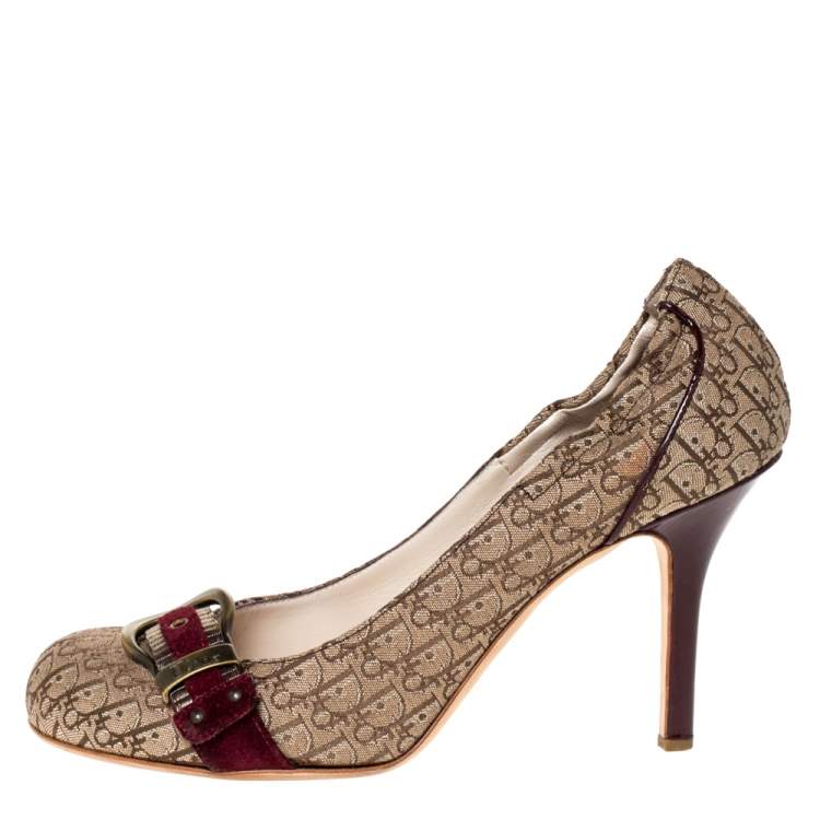 Pre Owned Dior Beige Logo Canvas And Leather Trim Buckle Detail Pumps Size 37.5