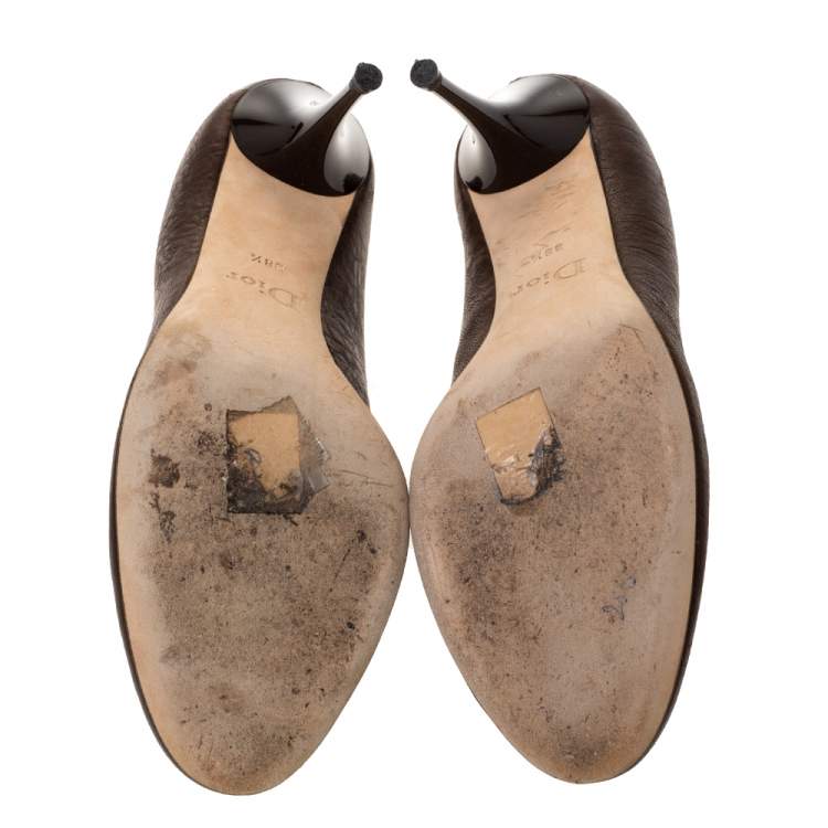 Pre Owned Dior Brown Leather CD Logo Bow Round Toe Pumps Size 38.5