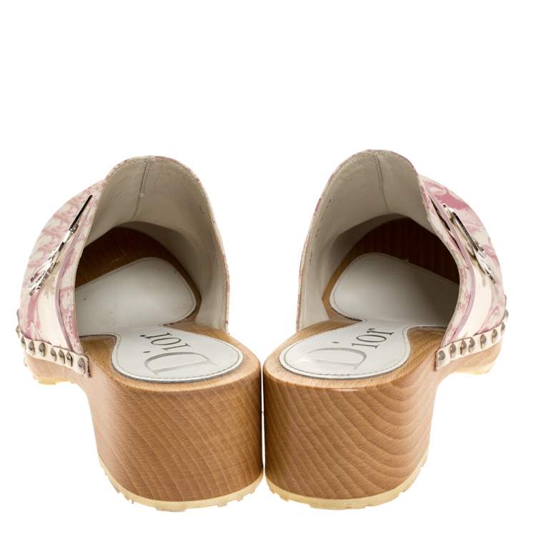 Pre Owned Dior Pink/White Diorissimo Canvas And Patent Leather Trim Clog Mules Size 37