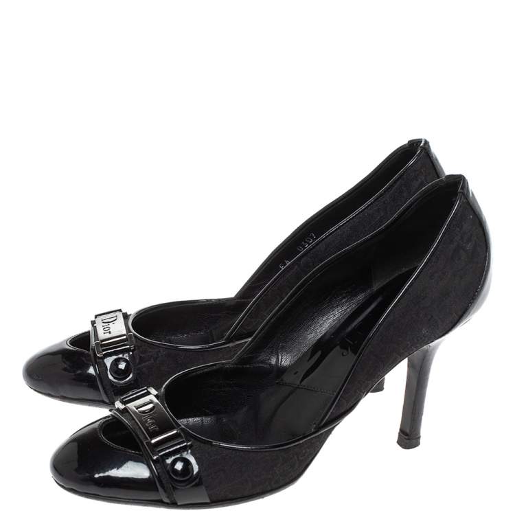 Pre Owned Dior Black Oblique Canvas and Patent Leather Pumps Size 37.5