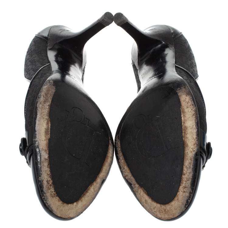 Pre Owned Dior Black Oblique Canvas and Patent Leather Pumps Size 37.5