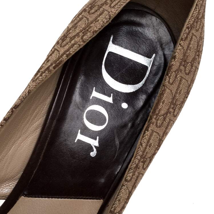 Pre Owned Dior Beige Logo Canvas and Cut-Out Leather Trim Pointed Toe Pumps Size 39
