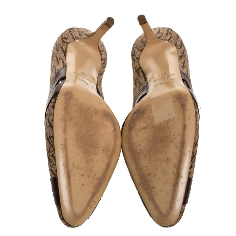 Pre Owned Dior Beige Logo Canvas and Cut-Out Leather Trim Pointed Toe Pumps Size 39