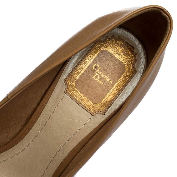 Pre Owned Dior Beige Leather Platform Pumps 37